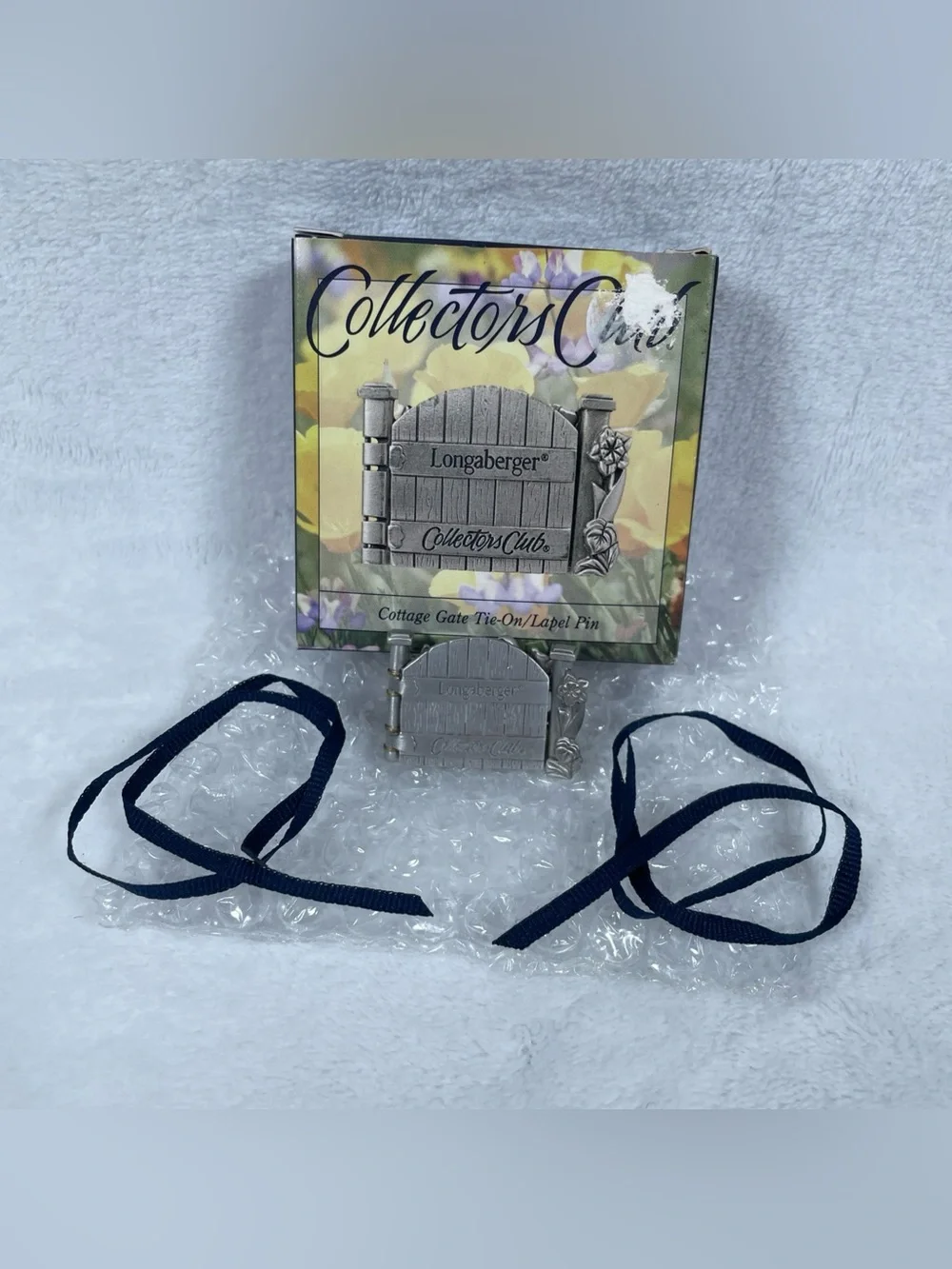 Longaberger Collectors Club COTTAGE GATE Basket Tie-On/Lapel Pin (w/ Box!)